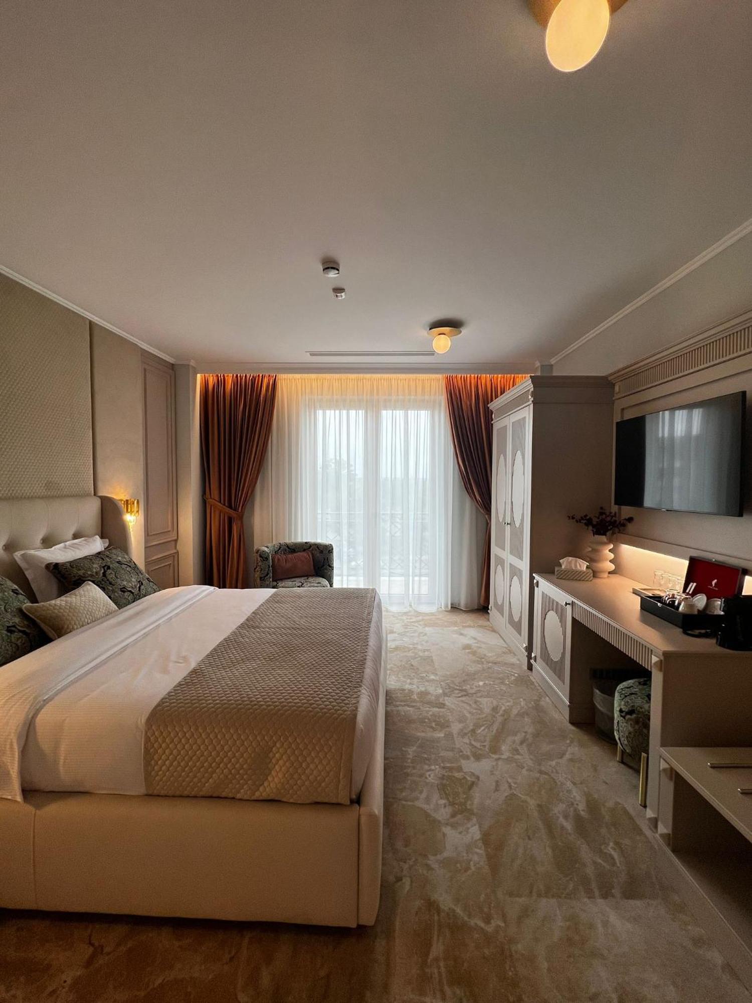 Boutique Hotel Bals Buitenkant foto