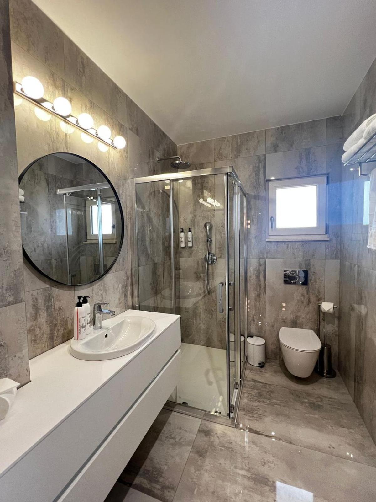Boutique Hotel Bals Buitenkant foto