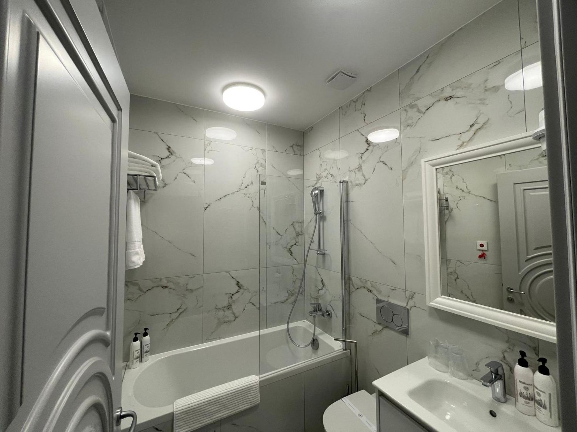 Boutique Hotel Bals Buitenkant foto