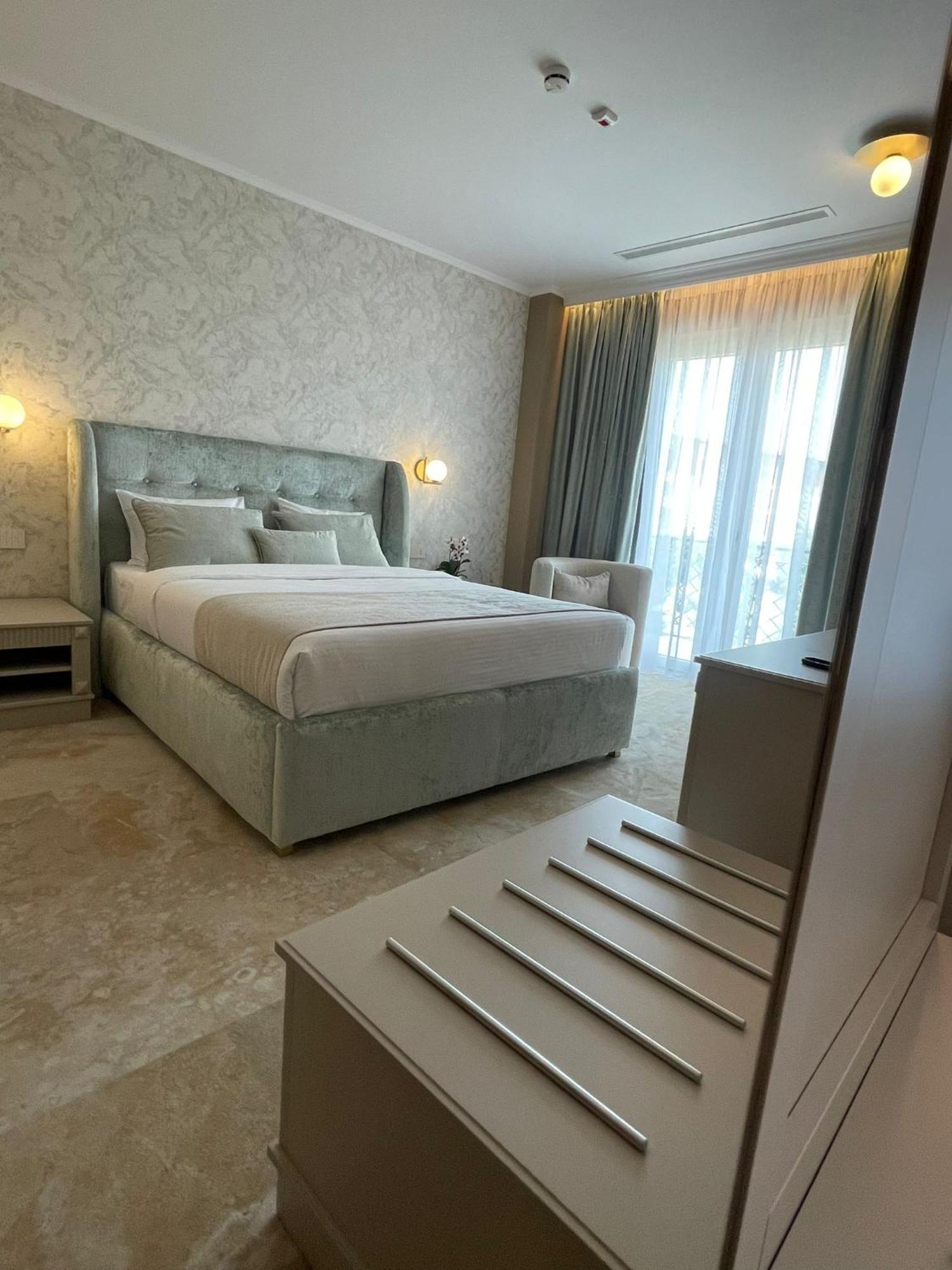 Boutique Hotel Bals Buitenkant foto