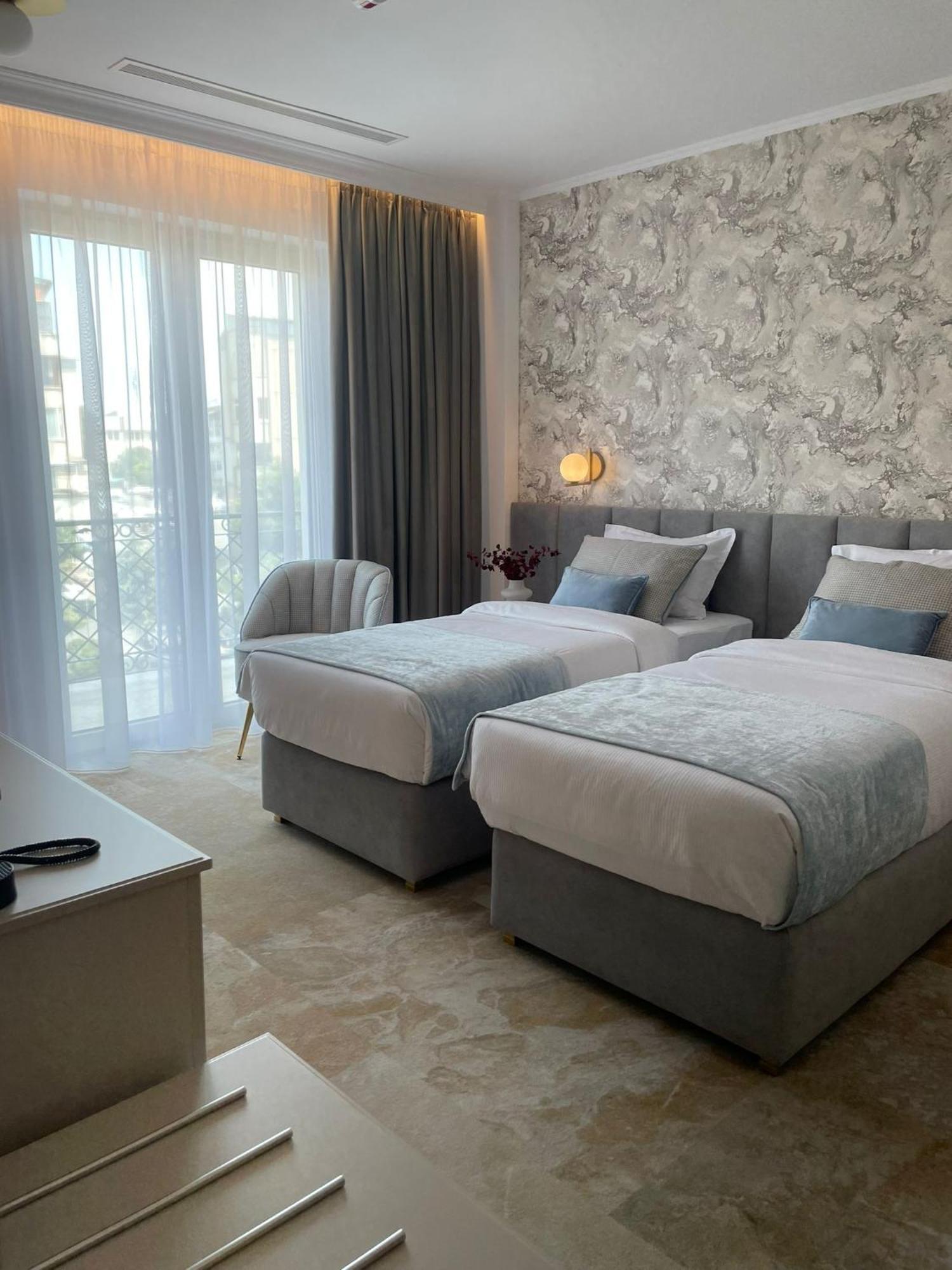 Boutique Hotel Bals Buitenkant foto