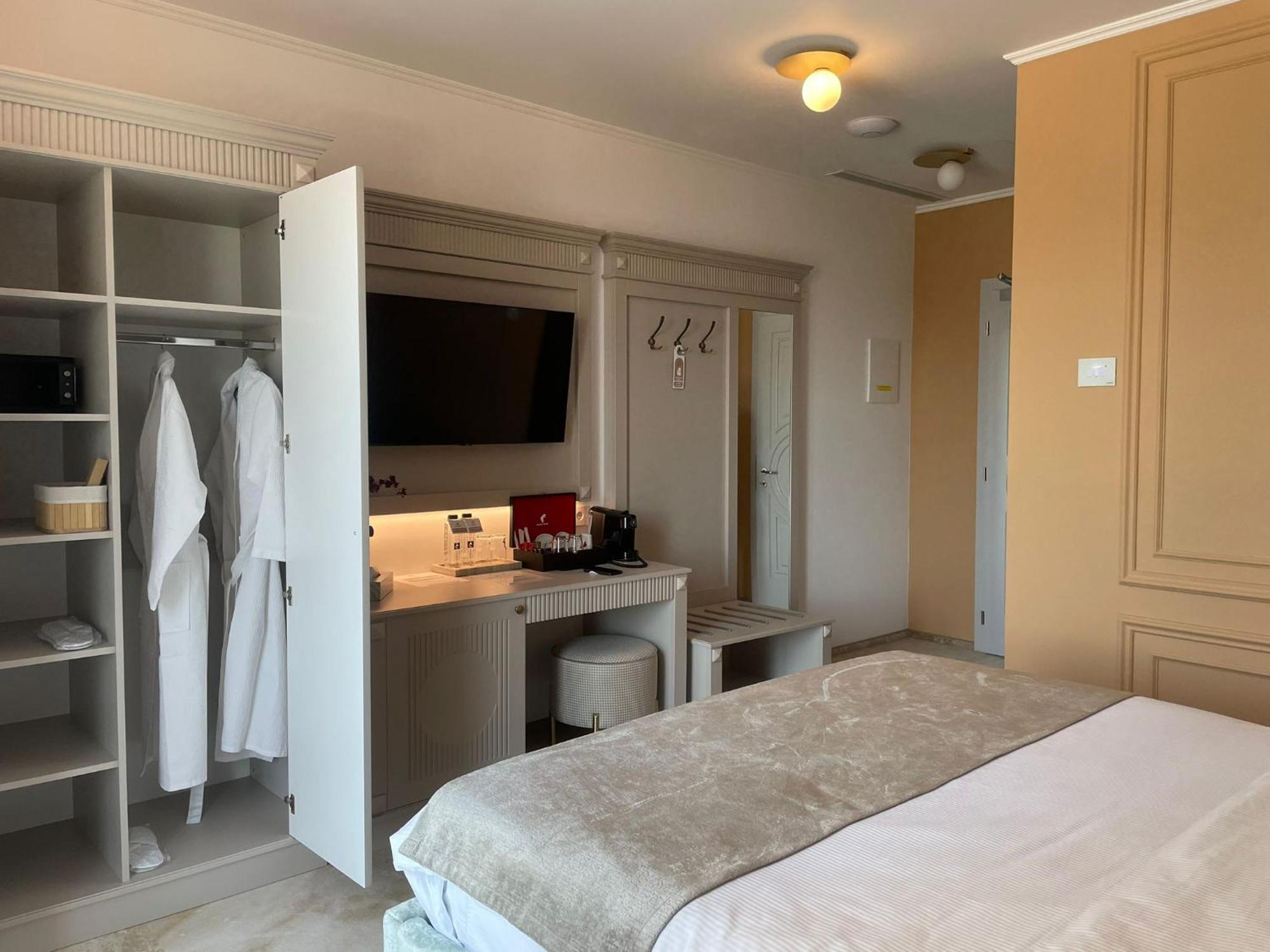 Boutique Hotel Bals Buitenkant foto